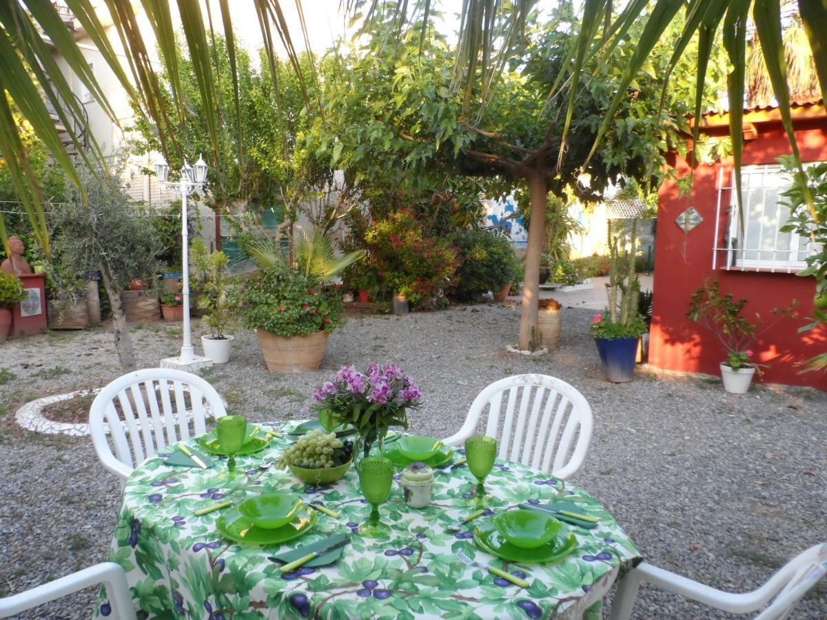 Casa Con Jardin Frente Playa De Burriana Βίλα Εξωτερικό φωτογραφία